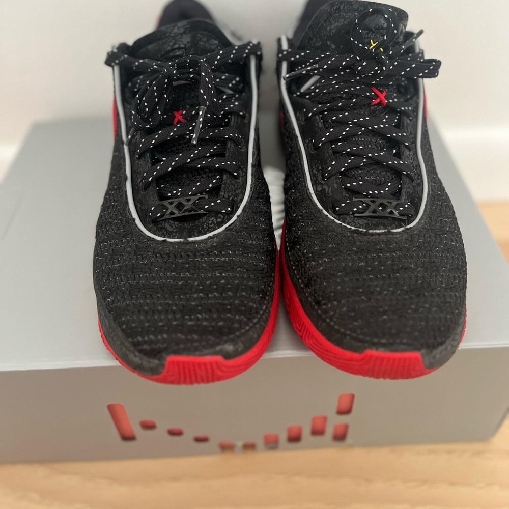 LeBron 20 Trinity - Picture 3 of 5